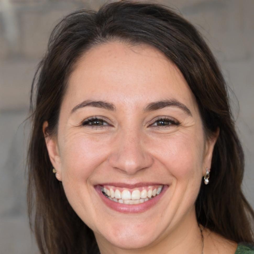 Portrait de Camille Rousseau, experte en automatisation financière
